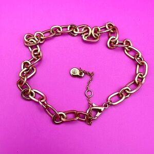 Chain link bracelet with crystal charm